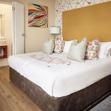 Hôtel First Group Oceanic à Durban Extérieur photo