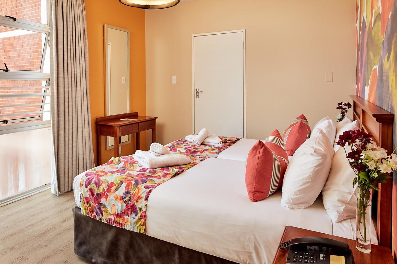 Hôtel First Group Oceanic à Durban Extérieur photo