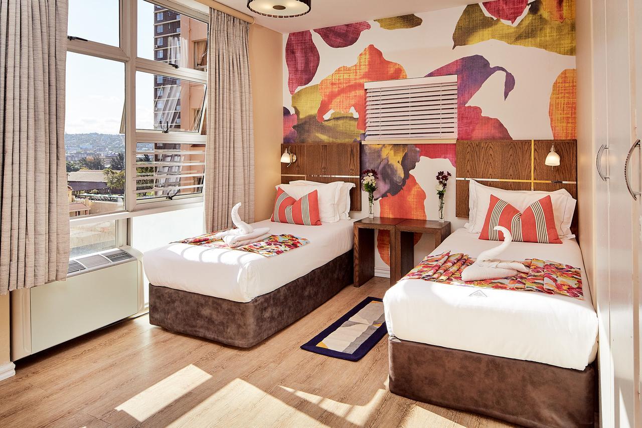 Hôtel First Group Oceanic à Durban Extérieur photo